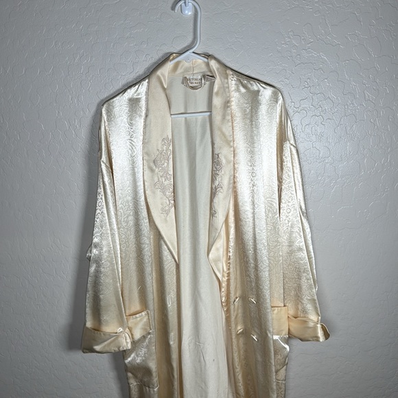 Victoria Secret Gold Label Vintage Belted Robe - Picture 9 of 11